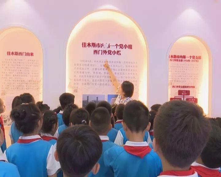 探秘吉鹿力问答社区,解锁什么是暗恋?疑难问题